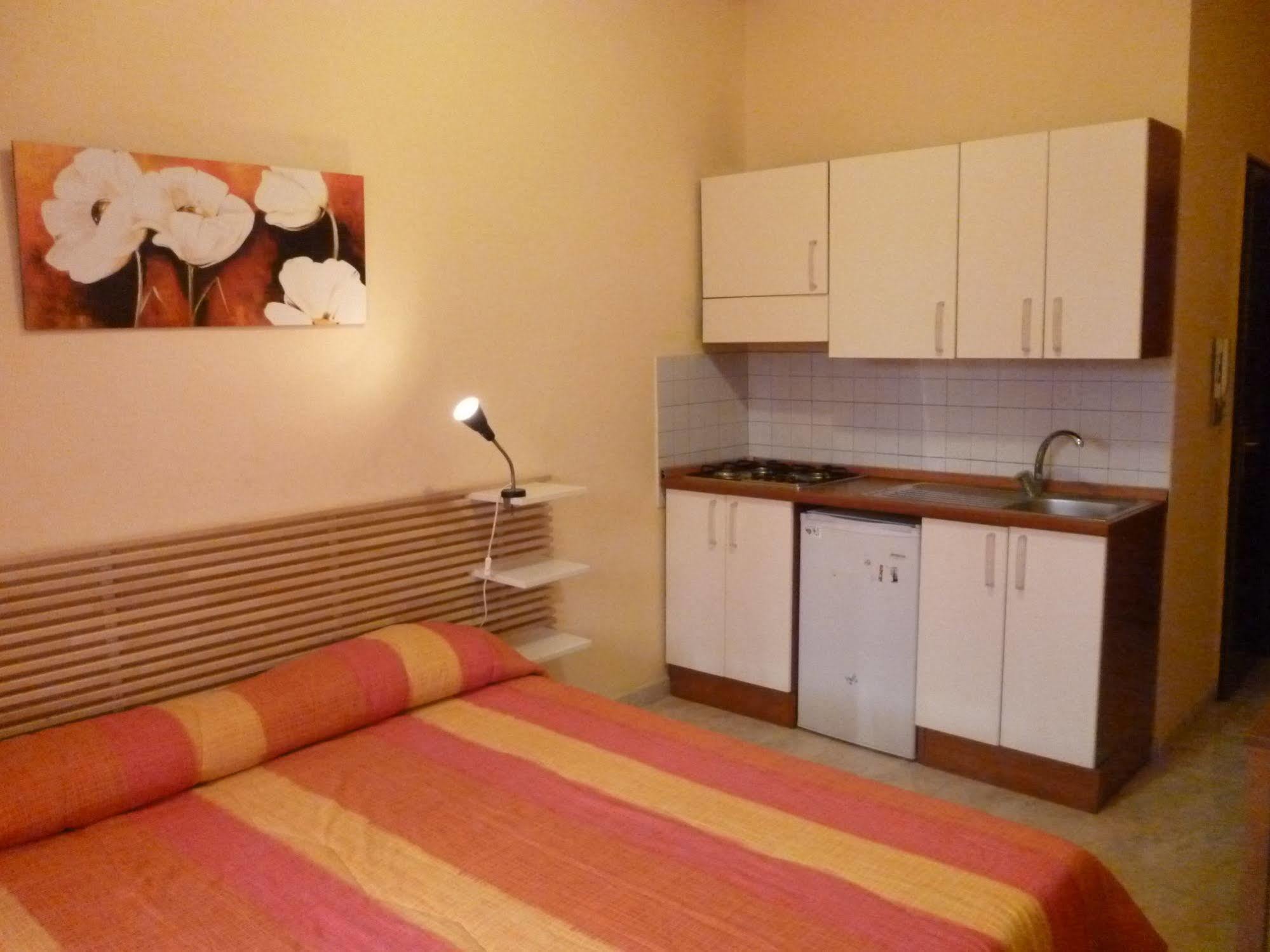 Vesta-Apartments Катания Экстерьер фото